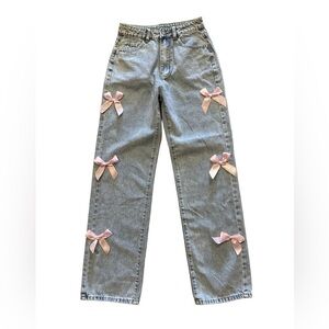Stylish light blue high waisted boyfriend Jeans with Pink Bow Accents